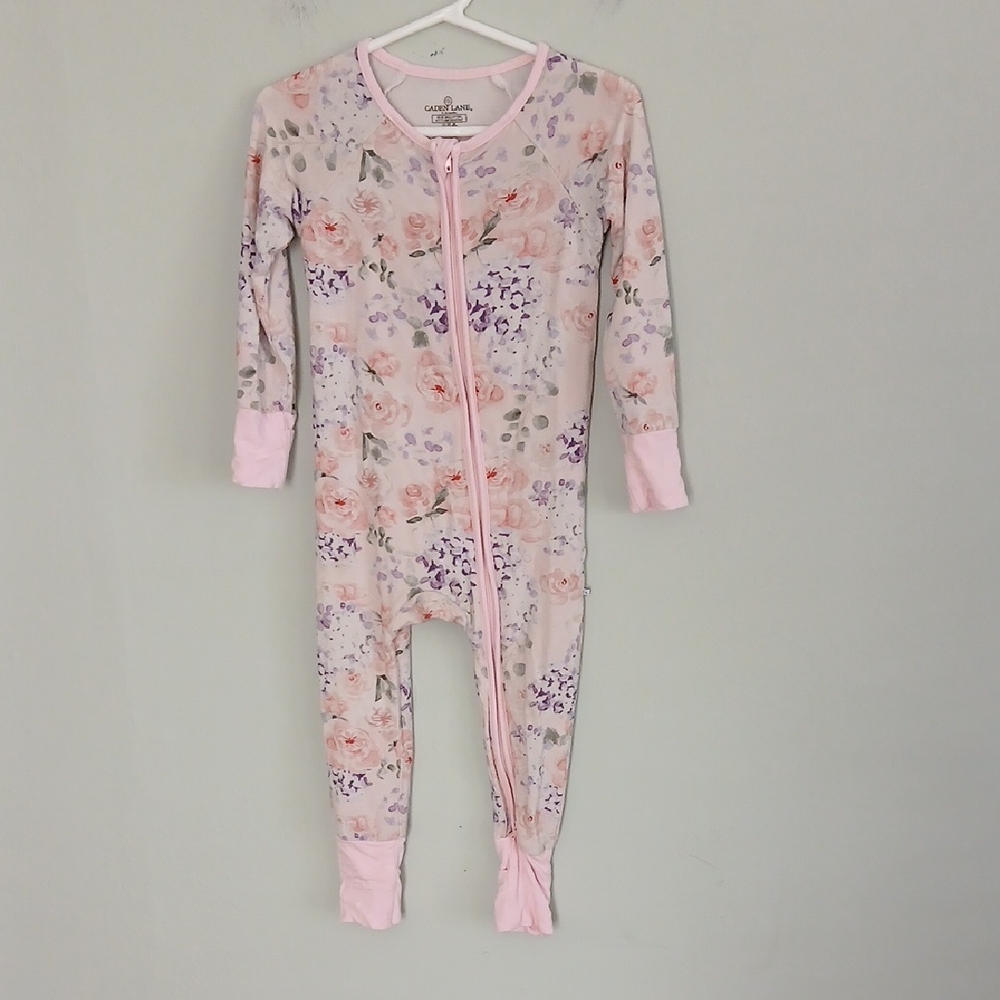 Caden Lane Girl's Pink Floral One Piece Zip Up Pajamas Size 12-18 Months